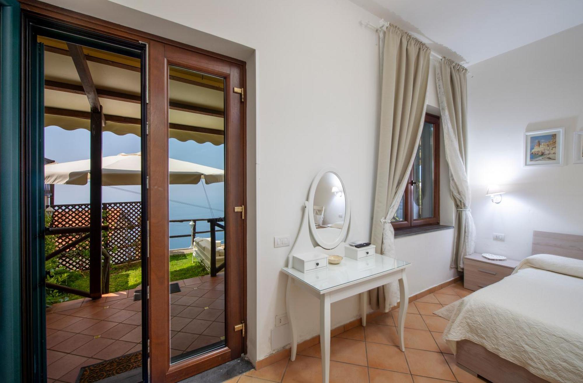 Bed and Breakfast Solaria Амальфи Экстерьер фото